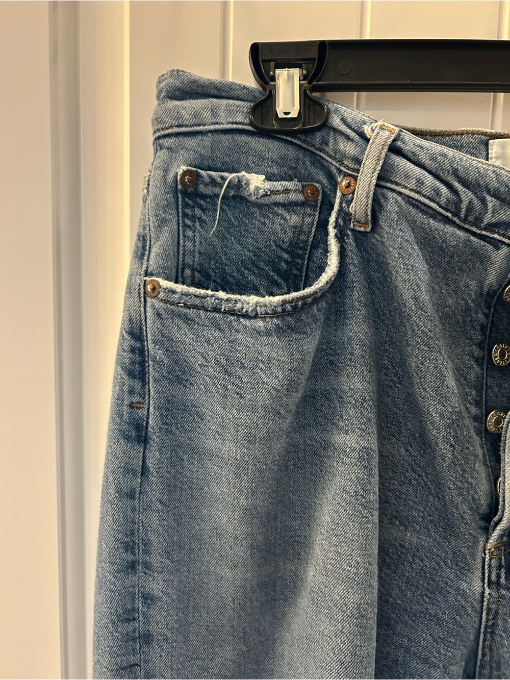 Agolde Men's Distressed Relaxed Blue Jeans - Picture 3 of 6
